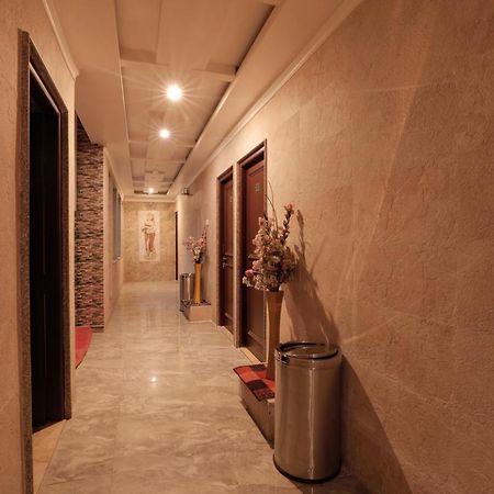 Hotel Grand Galaxy Рішикеш Екстер'єр фото